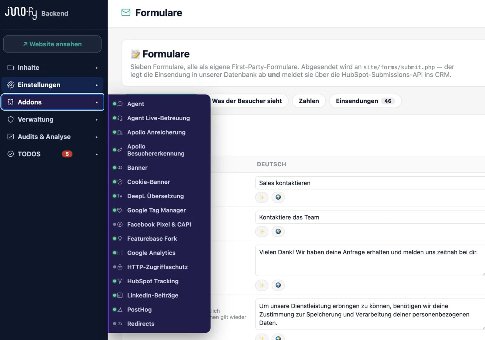 Backend von junofy.com mit dem Formular-Bereich und dem Menü der zuschaltbaren Add-ons.